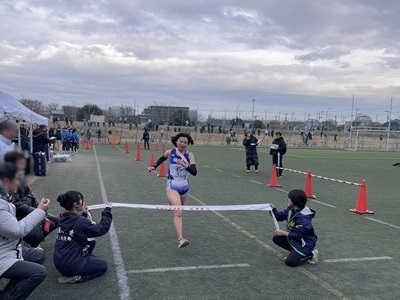 新春駅伝女子ゴール - コピー